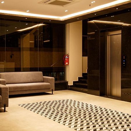 Hotel Galore Inn Мисор Екстериор снимка